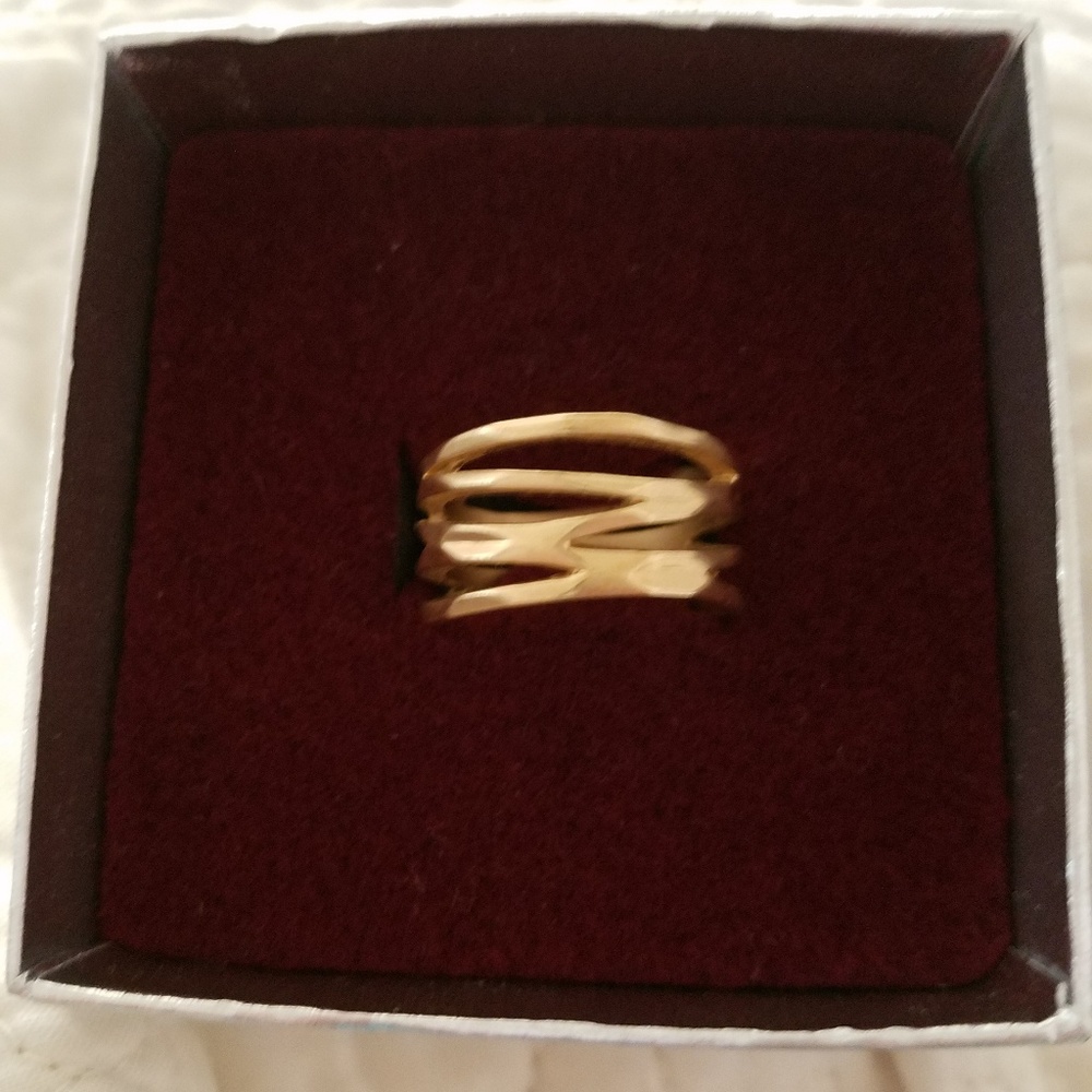COPY - Premier goldtone size 11 ring